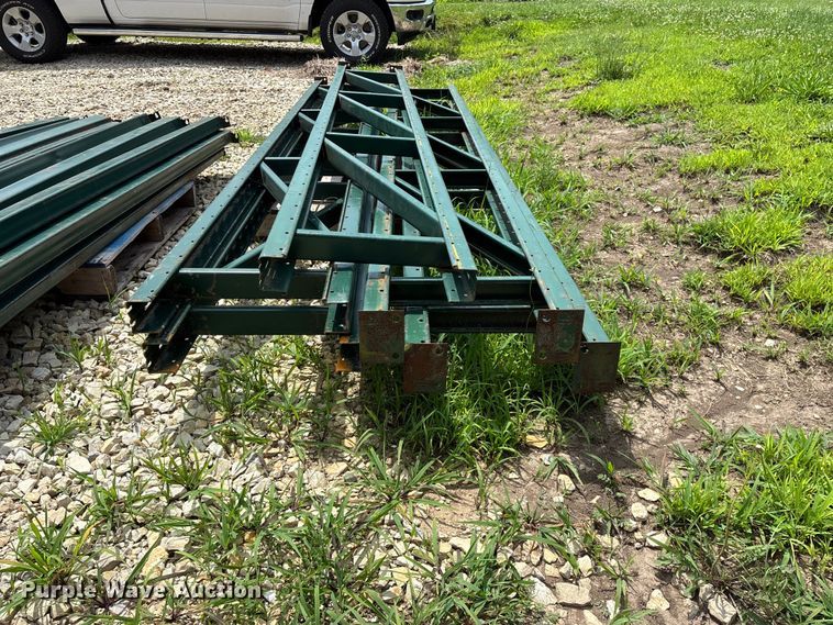 image for item EO4371 Tire racks