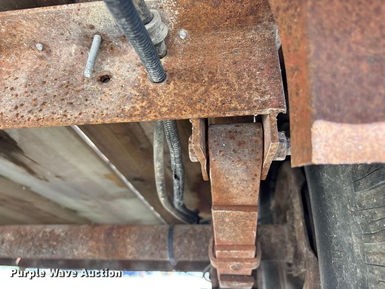 image for item EO4380 1991 HULL utility trailer