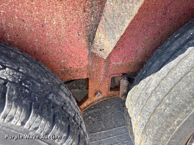 image for item EO4380 1991 HULL utility trailer