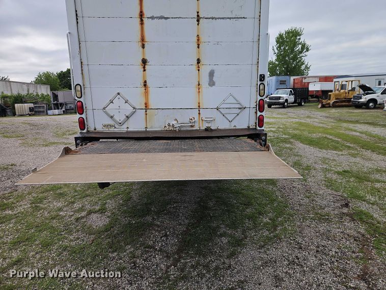 image for item EO7282 2006 Freightliner  Business Class M2 box truck