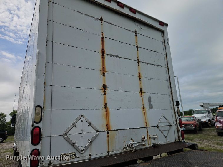 image for item EO7282 2006 Freightliner  Business Class M2 box truck