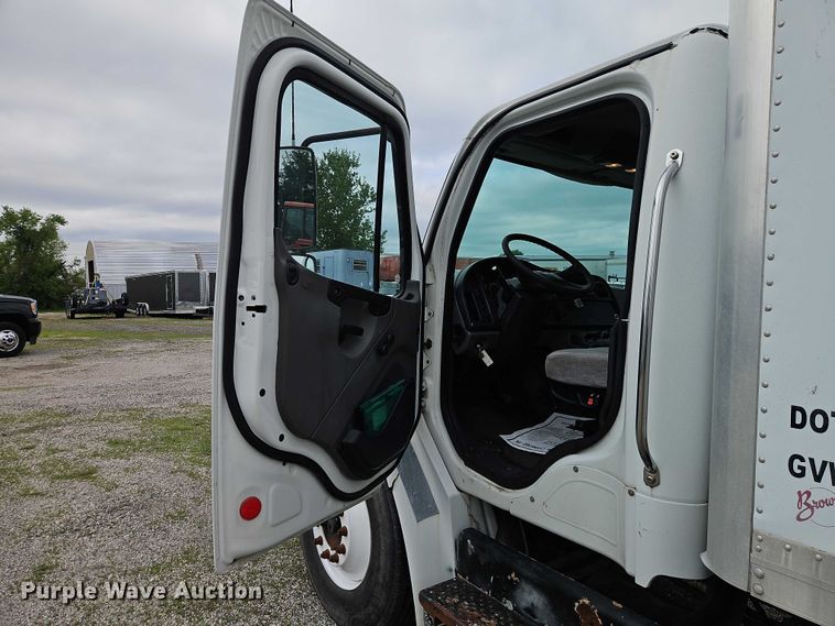 image for item EO7282 2006 Freightliner  Business Class M2 box truck