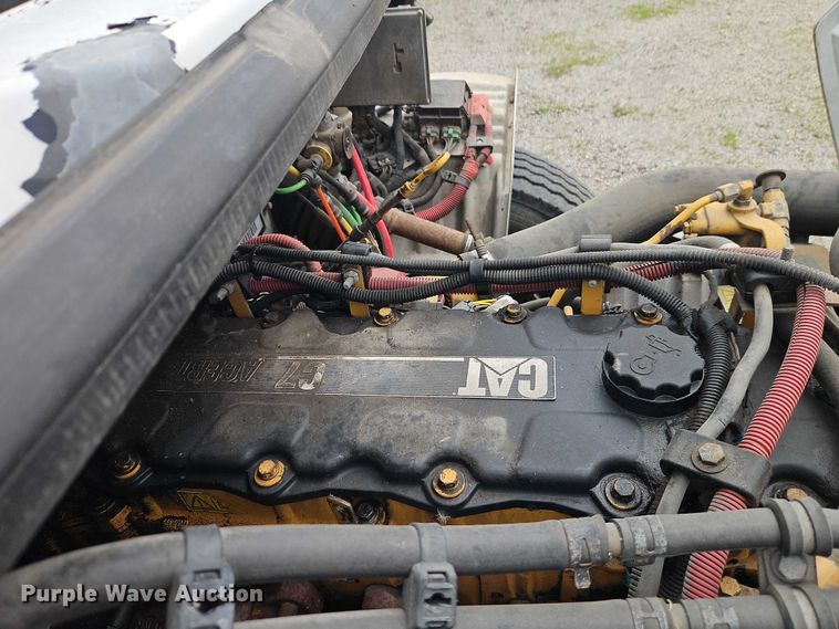 image for item EO7282 2006 Freightliner  Business Class M2 box truck
