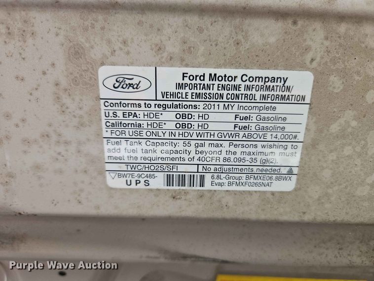 image for item EO8512 2011 Ford E-450 shuttle bus