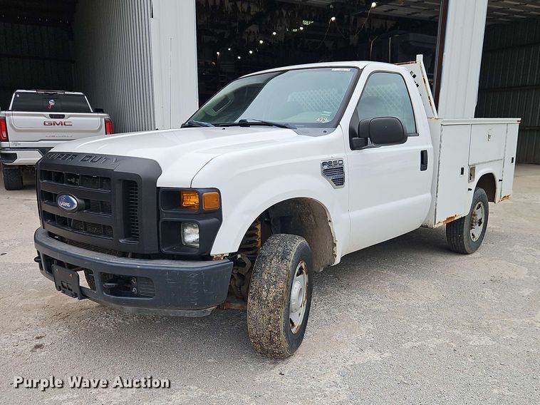 2008 Ford F250 Super Duty utility bed pickup truck