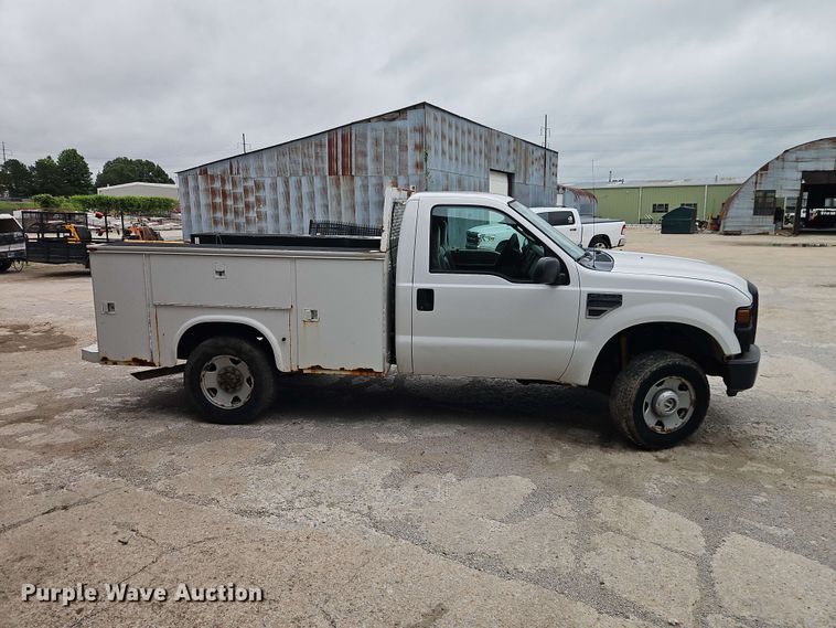 image for item EO8520 2008 Ford F250 Super Duty utility bed pickup truck