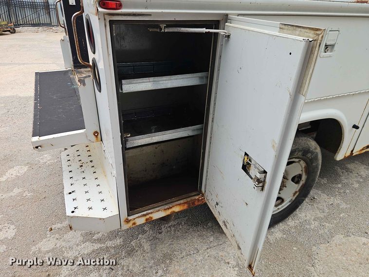 image for item EO8520 2008 Ford F250 Super Duty utility bed pickup truck