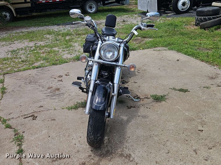 image for item EO8528 2006 Yamaha V Star 650 motorcycle