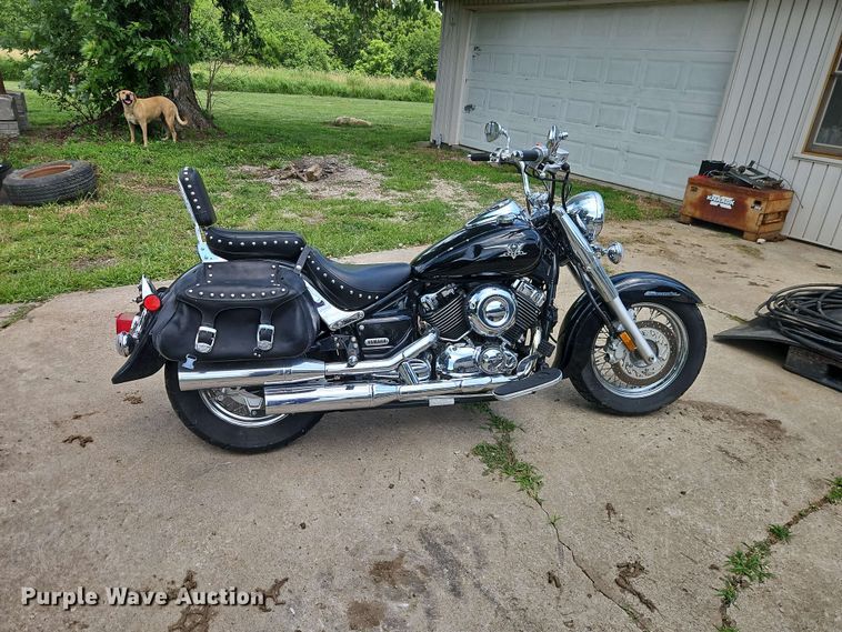 image for item EO8528 2006 Yamaha V Star 650 motorcycle