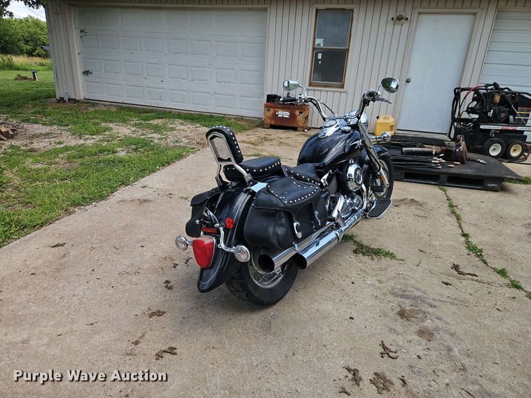 image for item EO8528 2006 Yamaha V Star 650 motorcycle