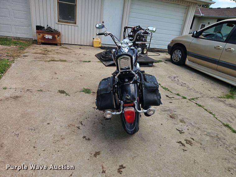 image for item EO8528 2006 Yamaha V Star 650 motorcycle