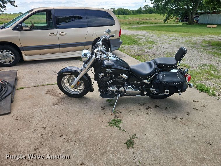 image for item EO8528 2006 Yamaha V Star 650 motorcycle