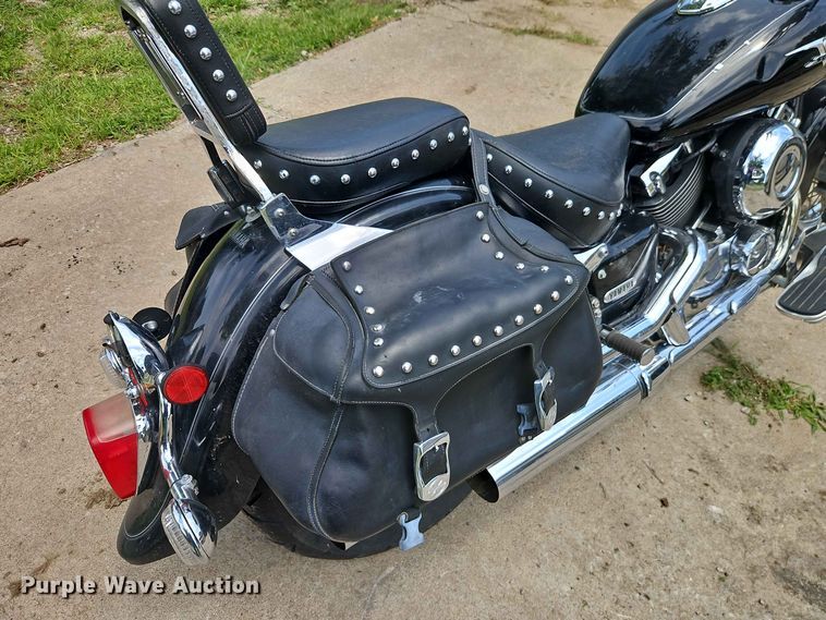 image for item EO8528 2006 Yamaha V Star 650 motorcycle