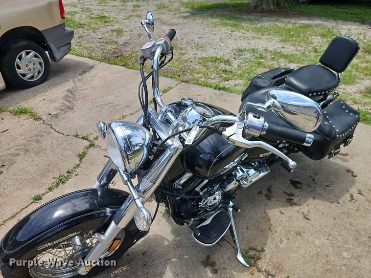 image for item EO8528 2006 Yamaha V Star 650 motorcycle