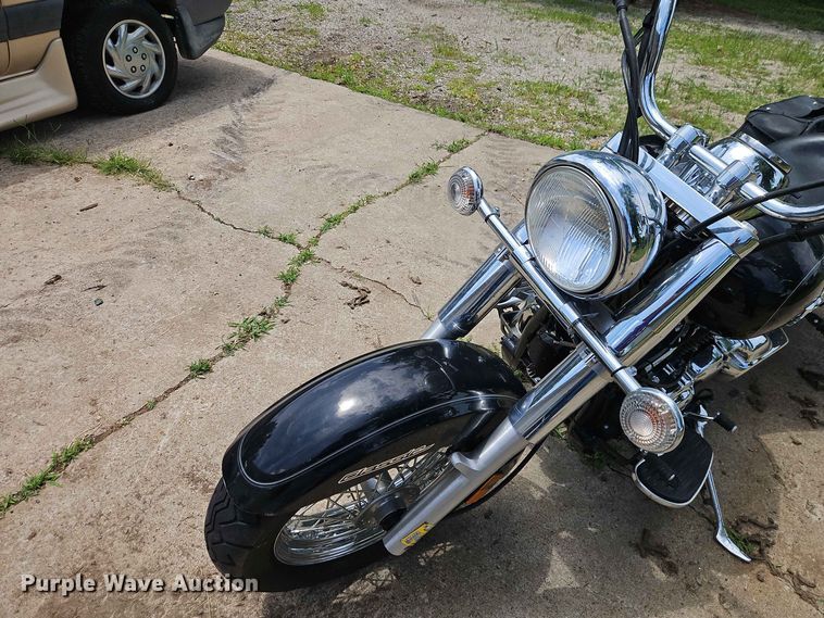 image for item EO8528 2006 Yamaha V Star 650 motorcycle