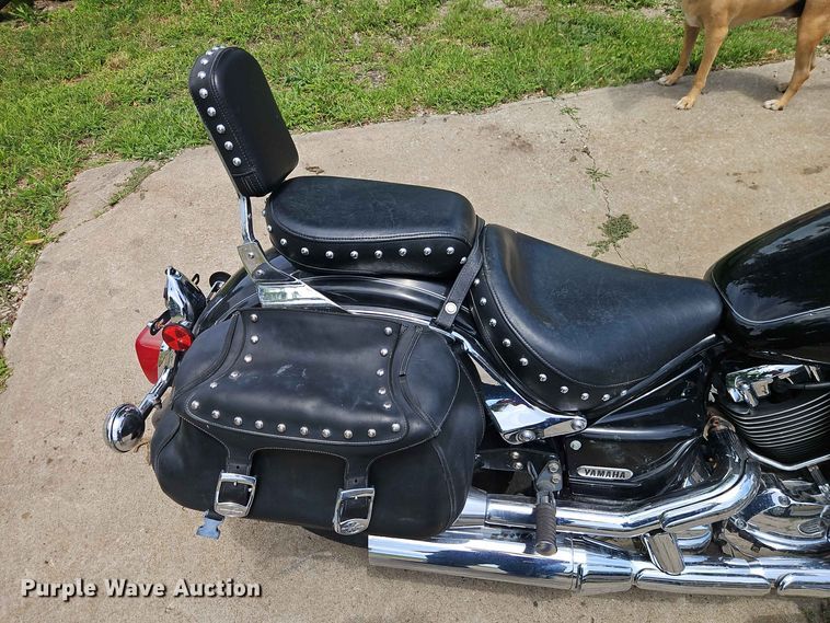 image for item EO8528 2006 Yamaha V Star 650 motorcycle