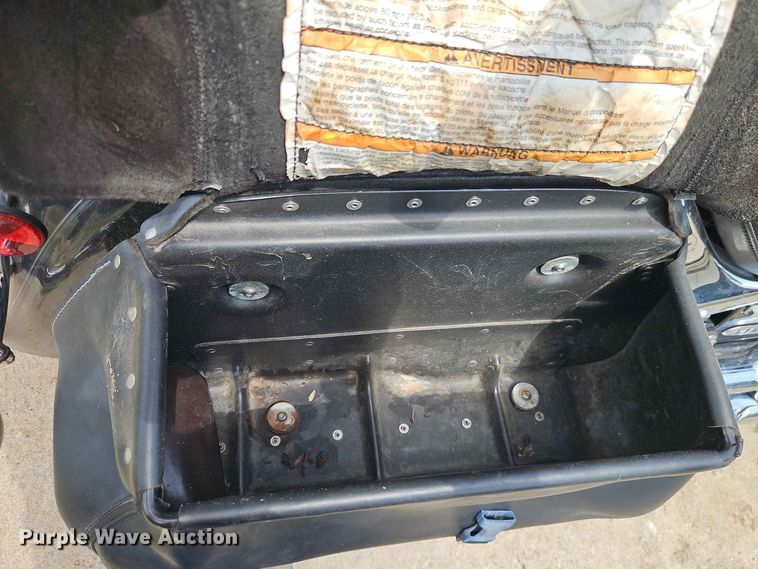image for item EO8528 2006 Yamaha V Star 650 motorcycle