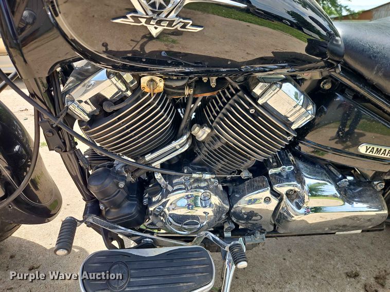 image for item EO8528 2006 Yamaha V Star 650 motorcycle