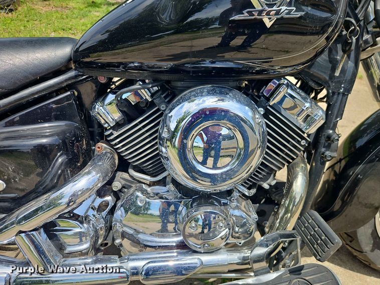 image for item EO8528 2006 Yamaha V Star 650 motorcycle