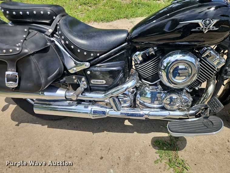 image for item EO8528 2006 Yamaha V Star 650 motorcycle