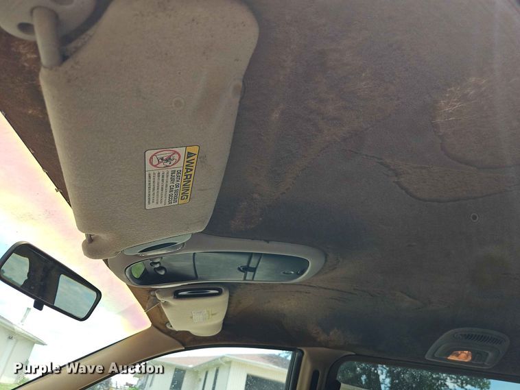 image for item EO8529 2000 Dodge Grand Caravan SE van