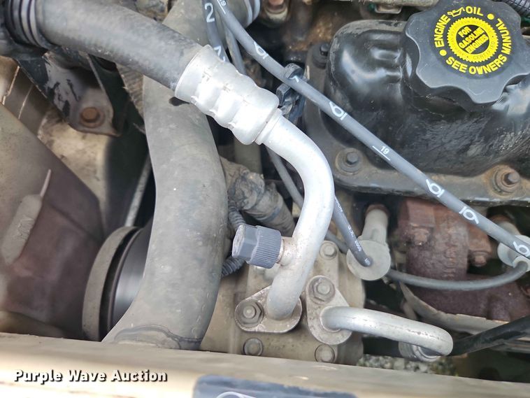 image for item EO8529 2000 Dodge Grand Caravan SE van
