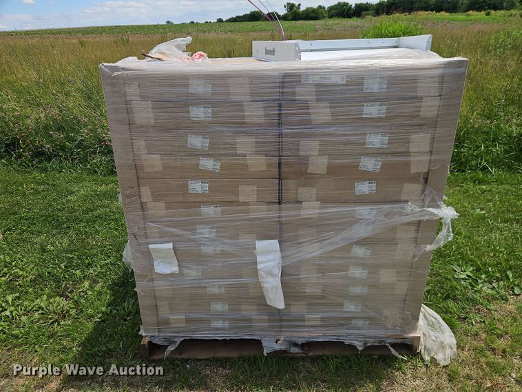 image for item EO8532 Day-Brite LED dimmable lights