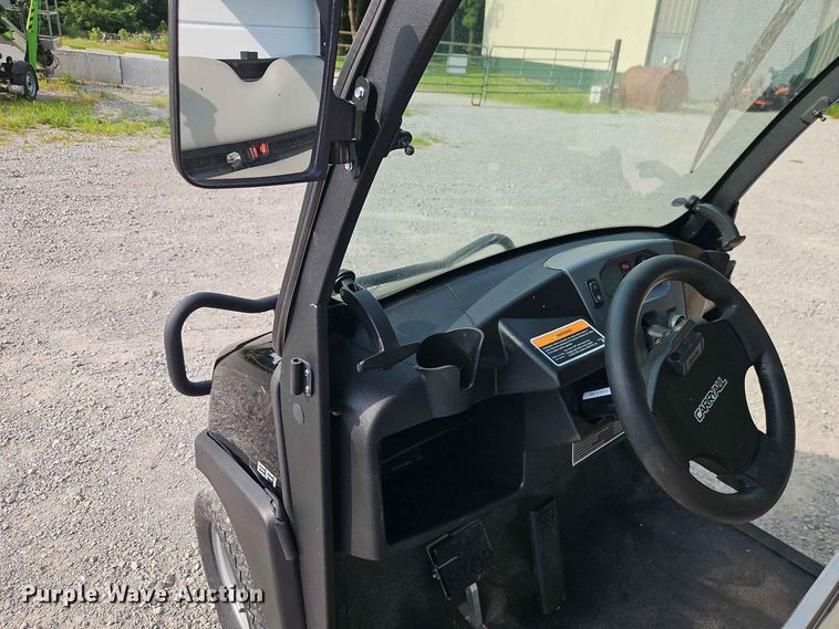 image for item EO8533 2024 Club Car golf cart