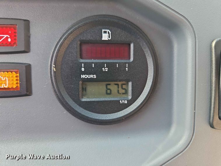 image for item EO8533 2024 Club Car golf cart