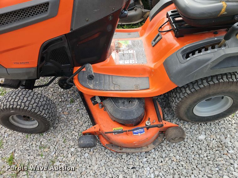 image for item EO8534 (3) lawn mowers