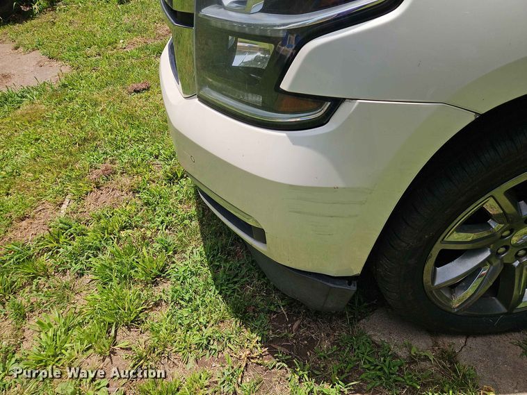 image for item EO8548 2015 Chevrolet Suburban 1500  SUV