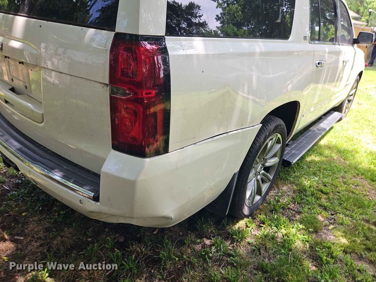 image for item EO8548 2015 Chevrolet Suburban 1500  SUV