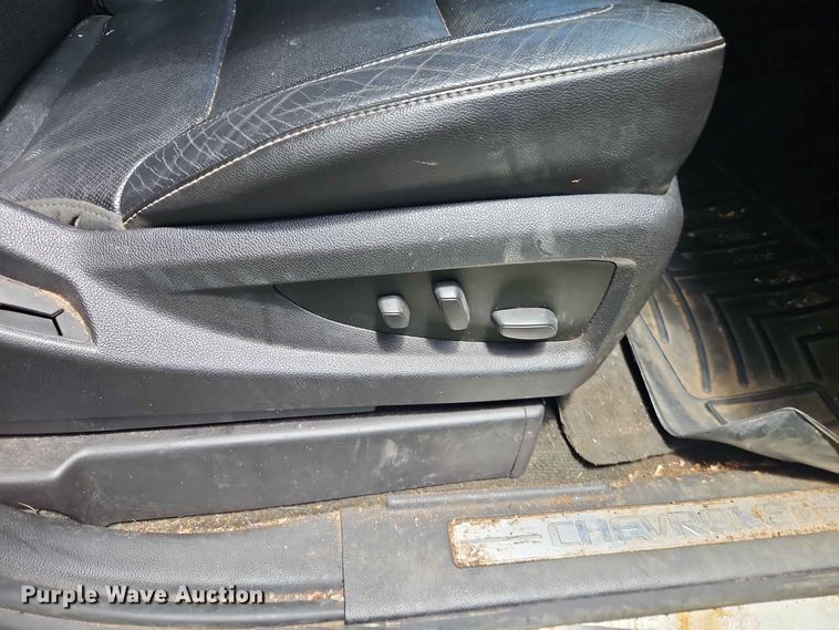 image for item EO8548 2015 Chevrolet Suburban 1500  SUV