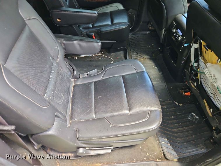 image for item EO8548 2015 Chevrolet Suburban 1500  SUV