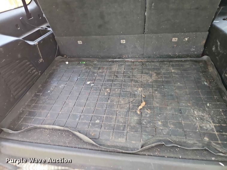 image for item EO8548 2015 Chevrolet Suburban 1500  SUV
