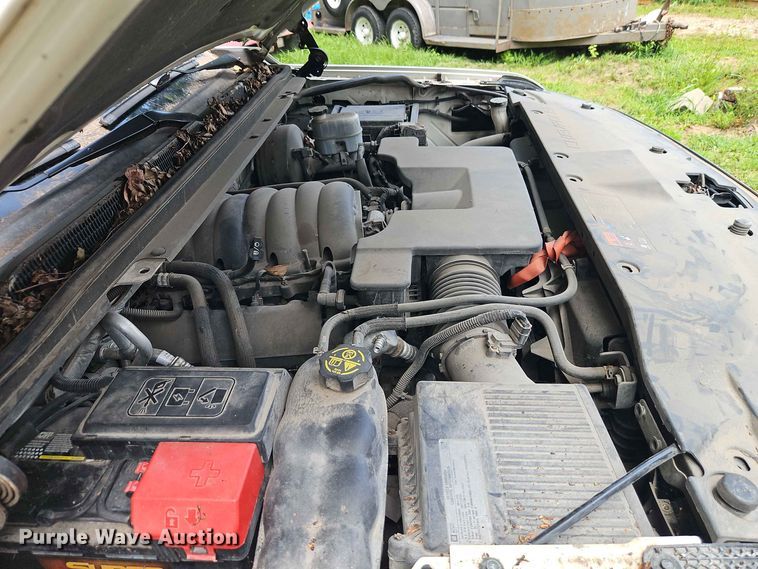image for item EO8548 2015 Chevrolet Suburban 1500  SUV