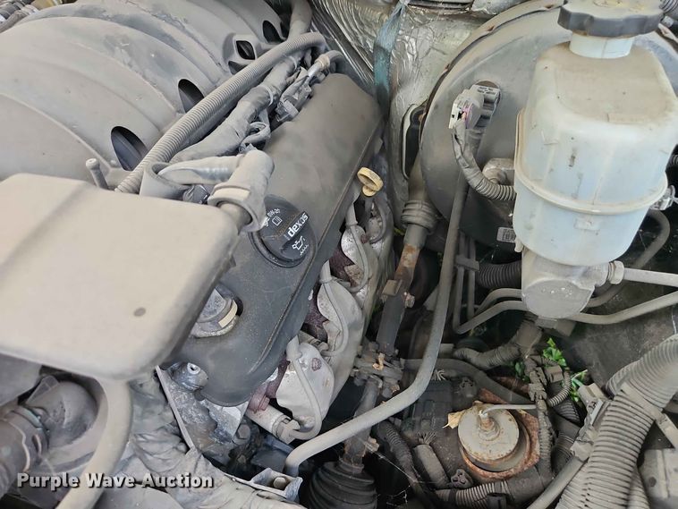 image for item EO8548 2015 Chevrolet Suburban 1500  SUV