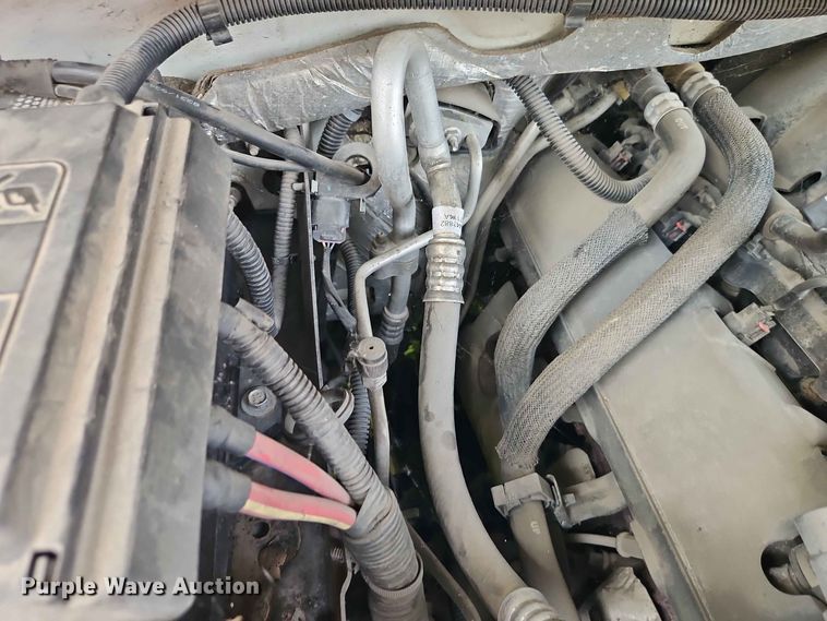 image for item EO8548 2015 Chevrolet Suburban 1500  SUV