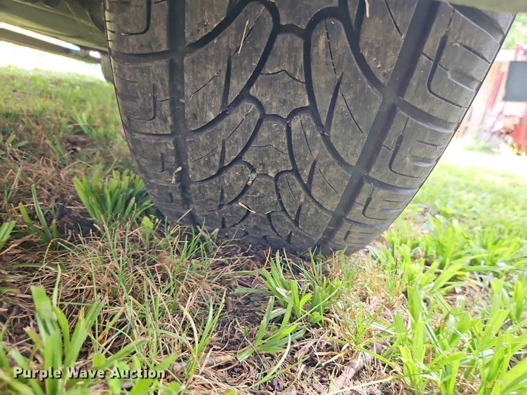 image for item EO8548 2015 Chevrolet Suburban 1500  SUV