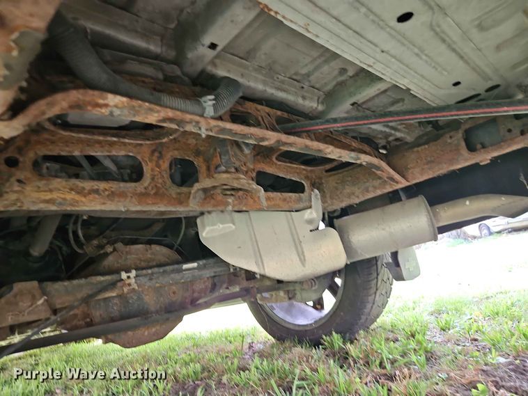 image for item EO8548 2015 Chevrolet Suburban 1500  SUV