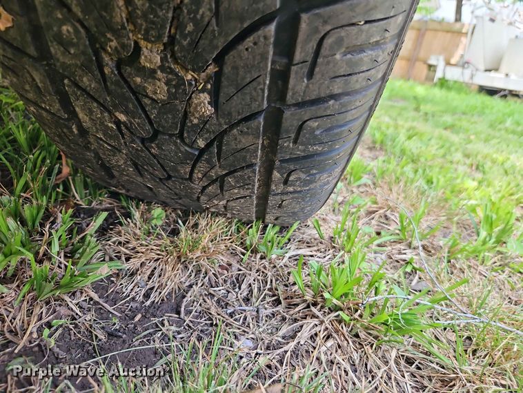 image for item EO8548 2015 Chevrolet Suburban 1500  SUV