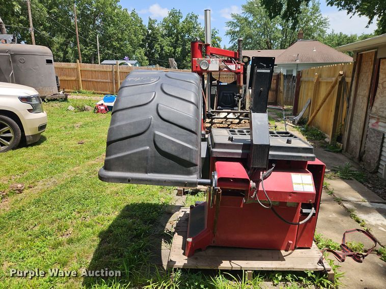image for item EO8549 Coats Tire changer & tire balancer