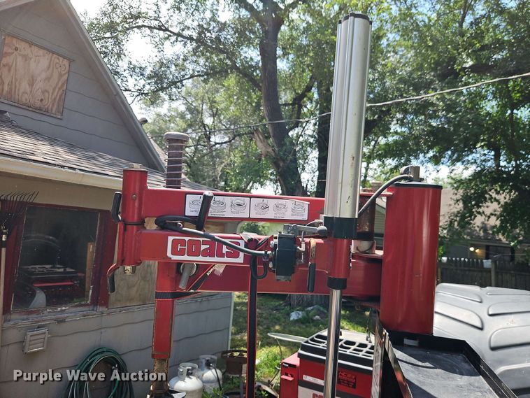 image for item EO8549 Coats Tire changer & tire balancer