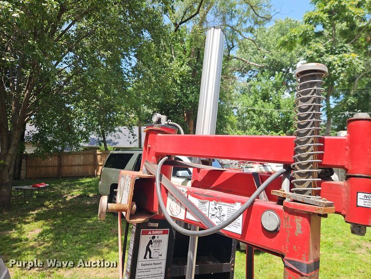 image for item EO8549 Coats Tire changer & tire balancer