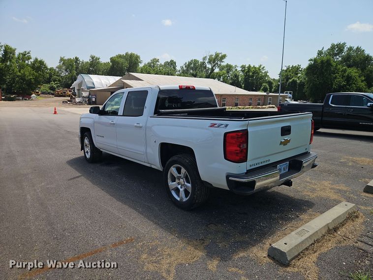 image for item EO8556 2015 Chevrolet Silverado 1500 Crew Cab pickup truck