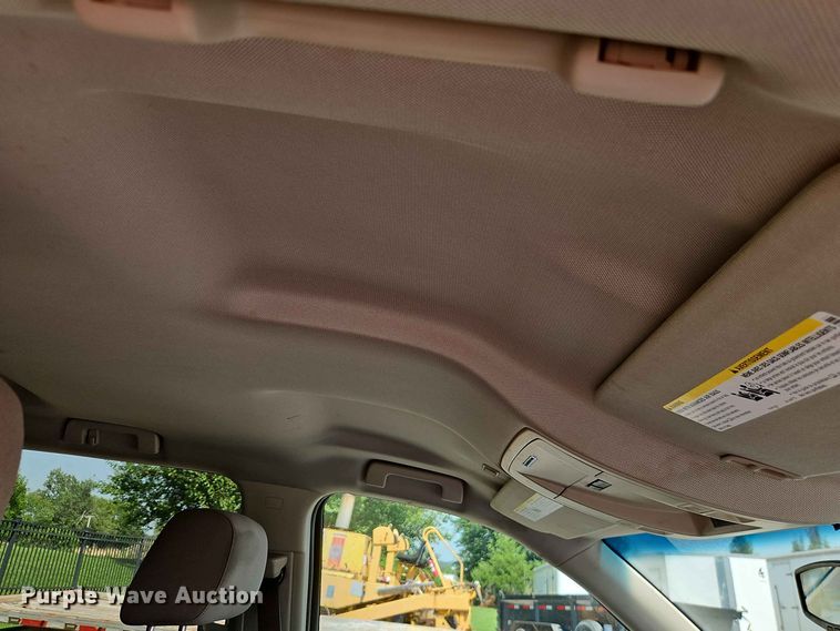 image for item EO8556 2015 Chevrolet Silverado 1500 Crew Cab pickup truck
