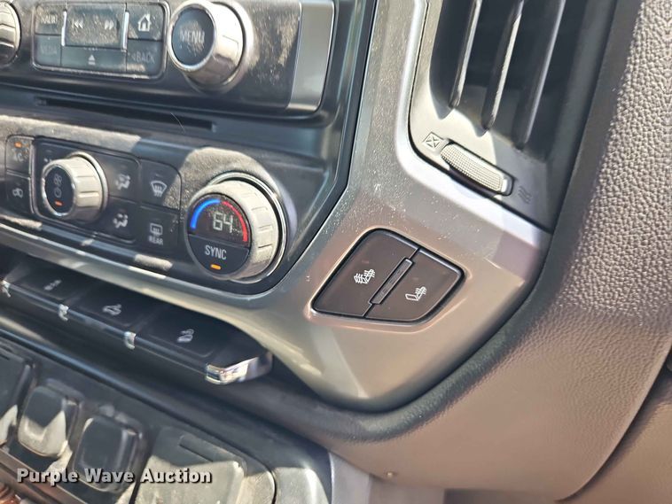 image for item EO8556 2015 Chevrolet Silverado 1500 Crew Cab pickup truck