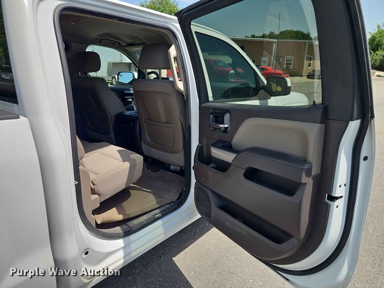 image for item EO8556 2015 Chevrolet Silverado 1500 Crew Cab pickup truck