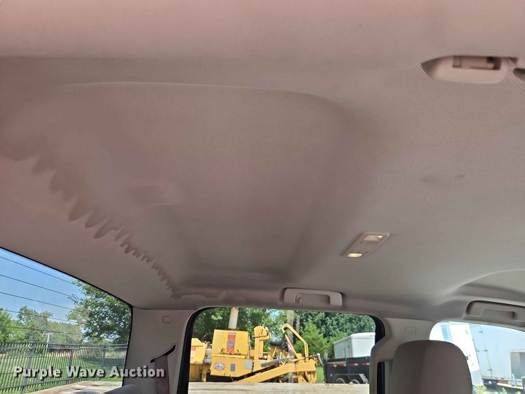 image for item EO8556 2015 Chevrolet Silverado 1500 Crew Cab pickup truck