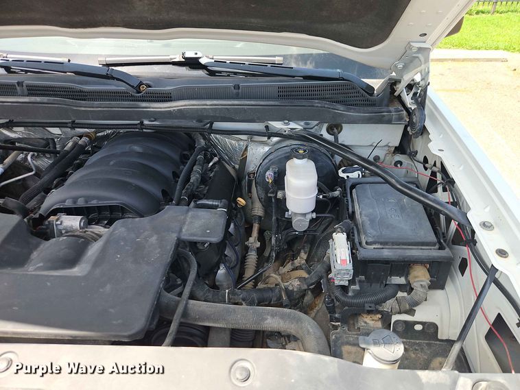 image for item EO8556 2015 Chevrolet Silverado 1500 Crew Cab pickup truck